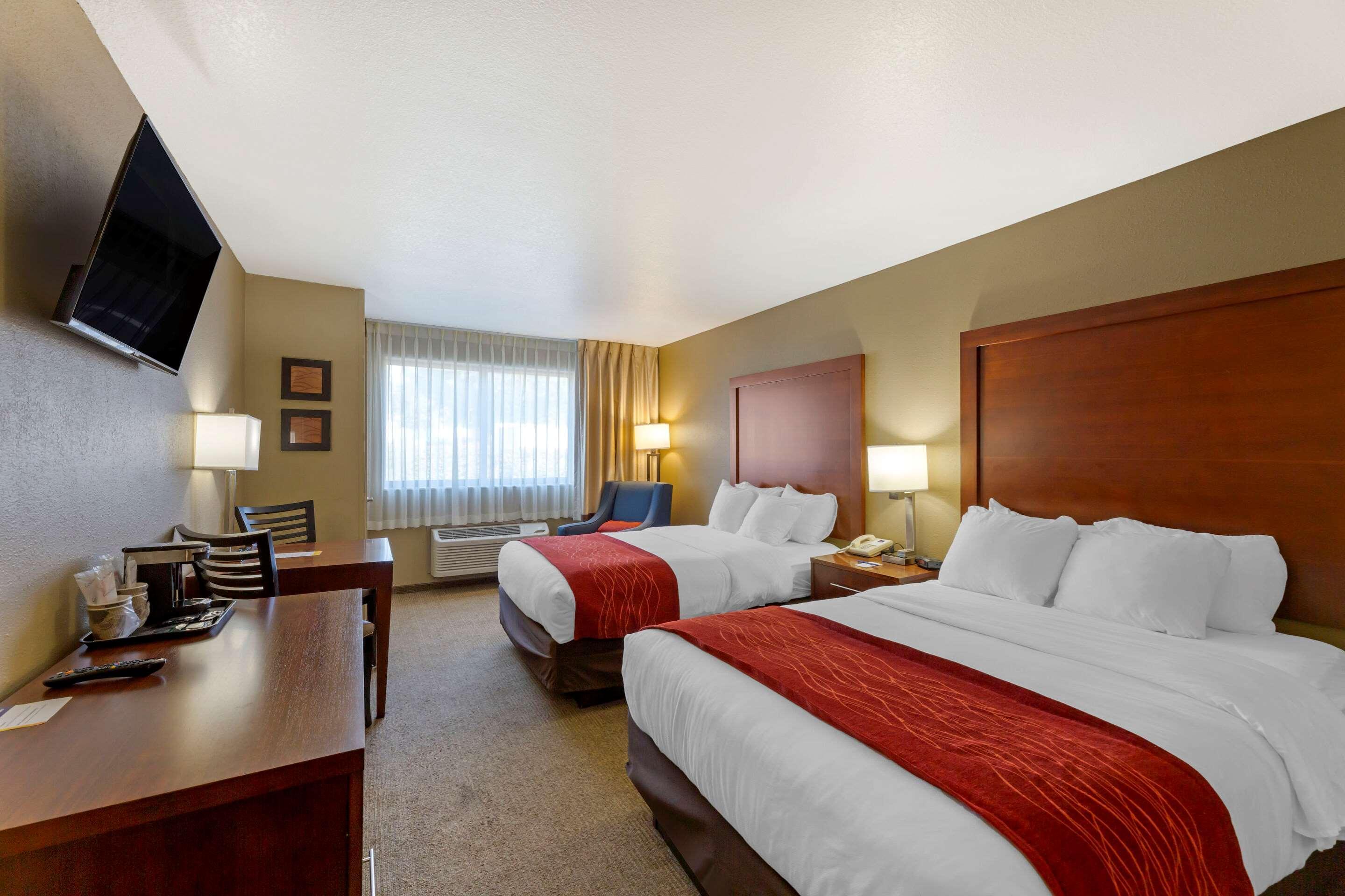 Comfort Inn River'S Edge Huron Exteriör bild