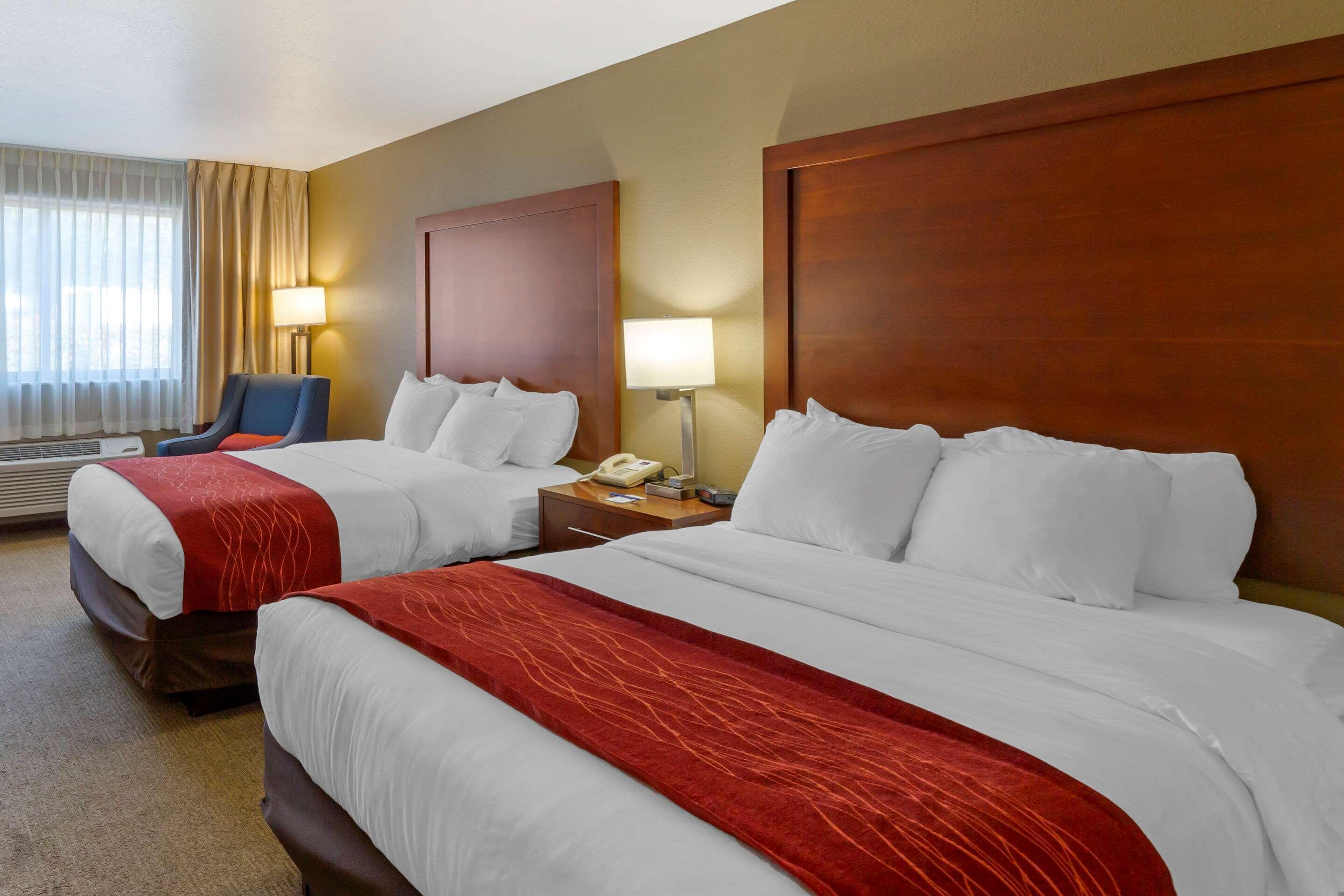 Comfort Inn River'S Edge Huron Exteriör bild