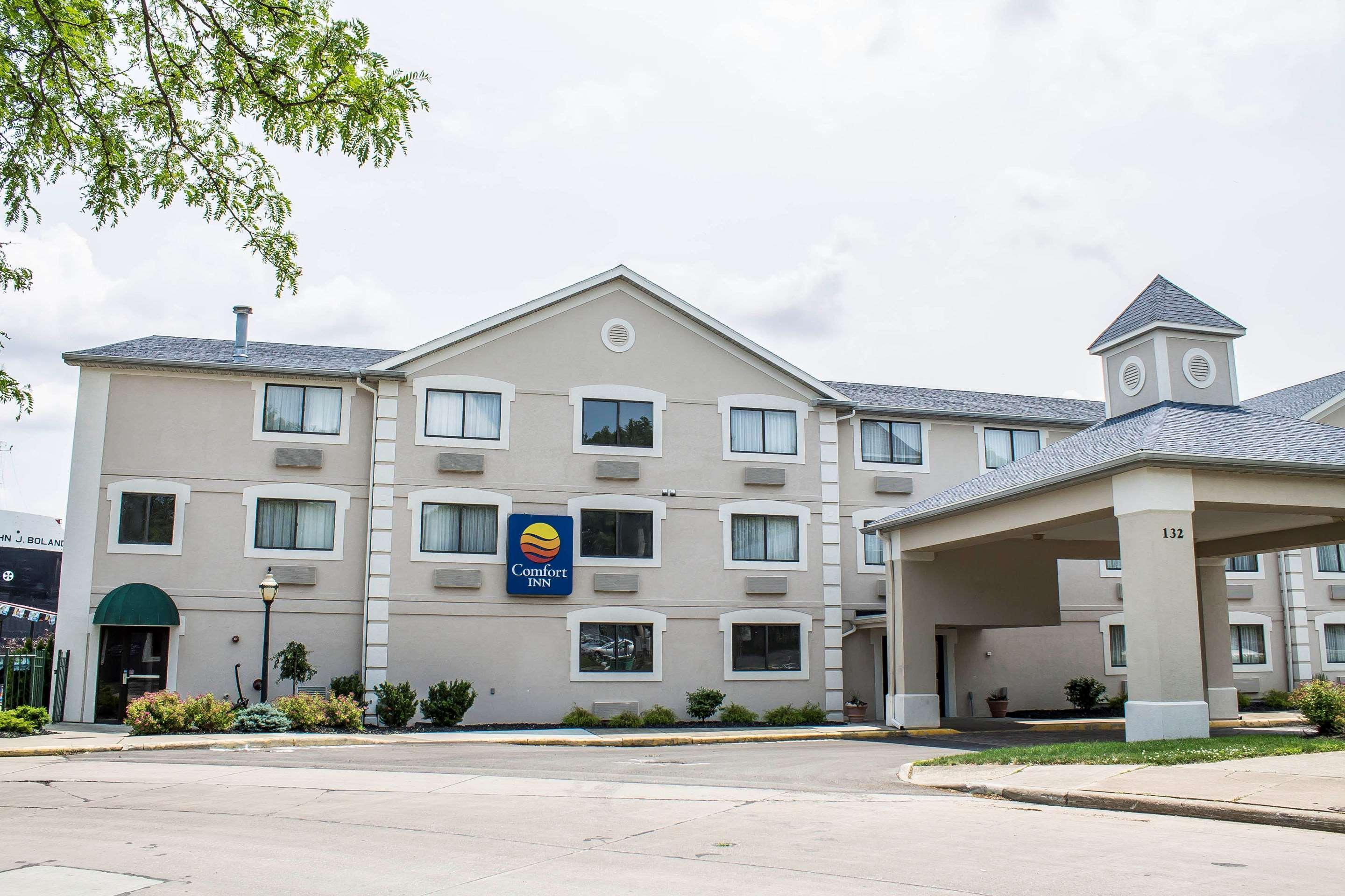 Comfort Inn River'S Edge Huron Exteriör bild